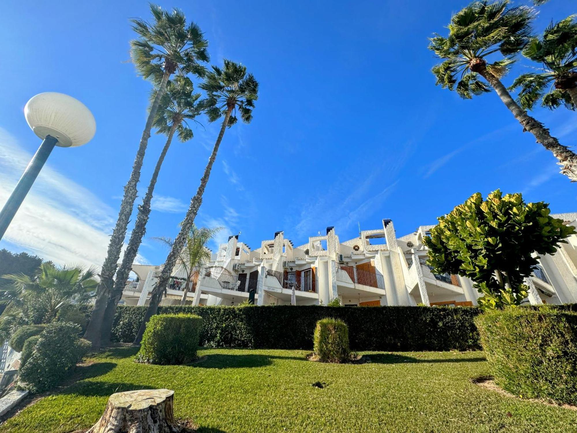 הוילה אוריהואלה Contemporary House In Cabo Roig מראה חיצוני תמונה